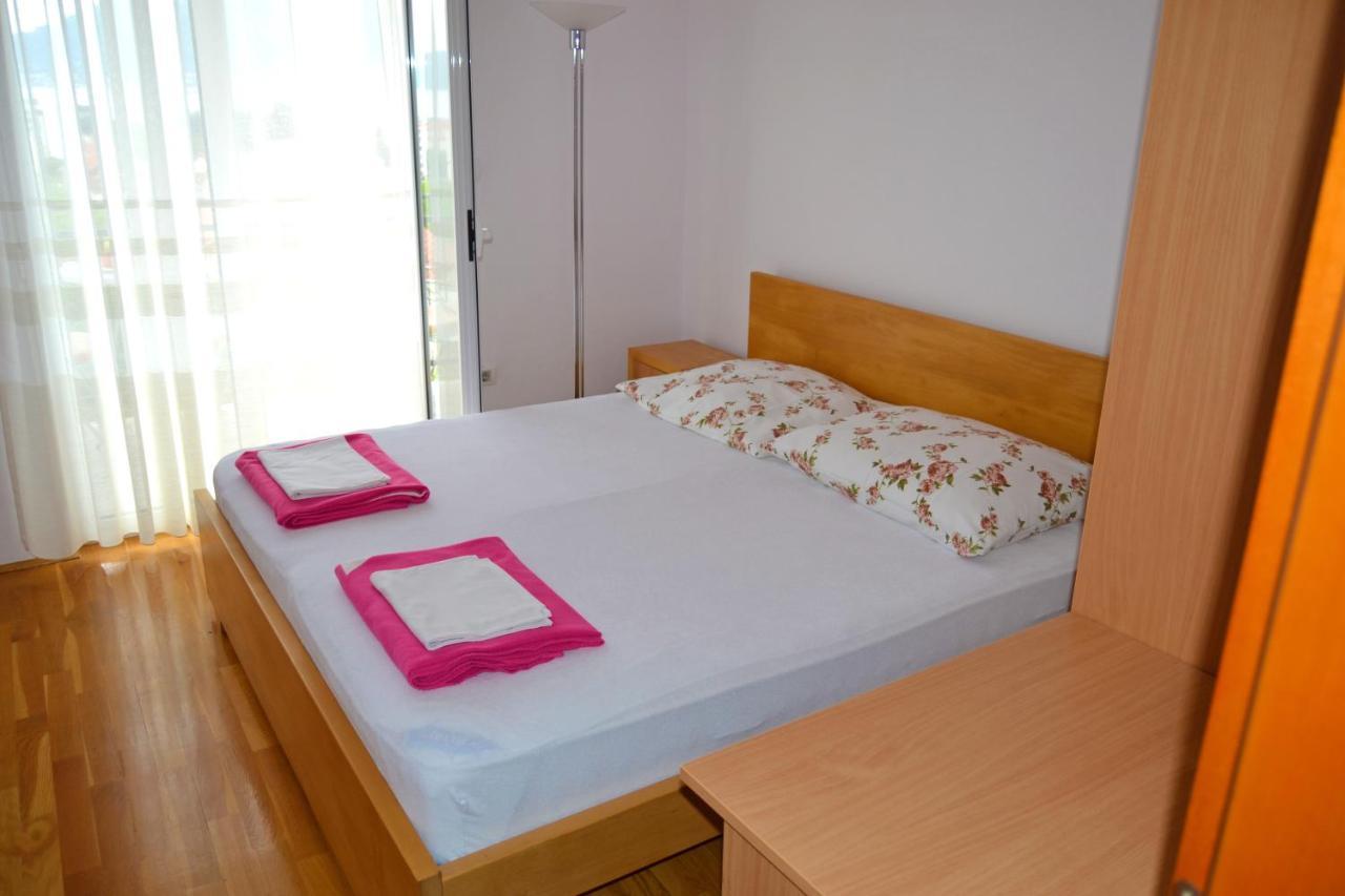 Tivat Apartments Bagian luar foto