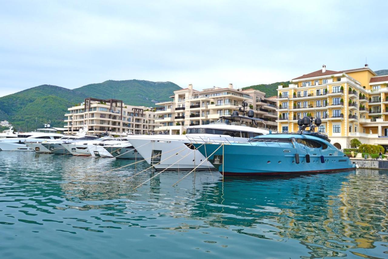 Tivat Apartments Bagian luar foto