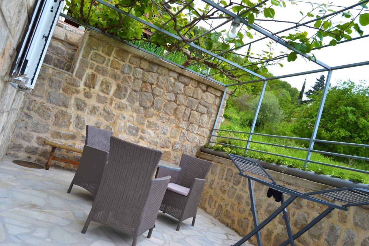 Tivat Apartments Bagian luar foto