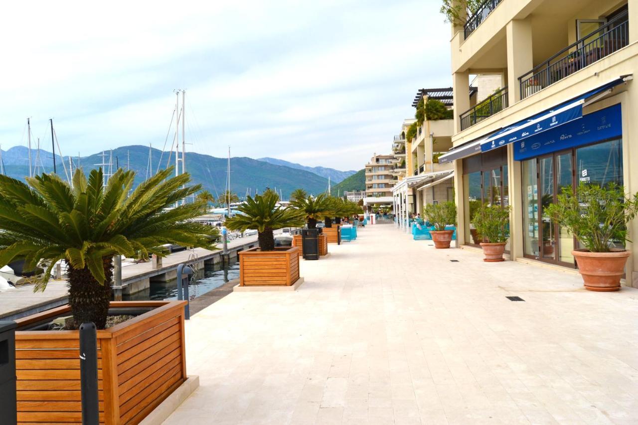 Tivat Apartments Bagian luar foto