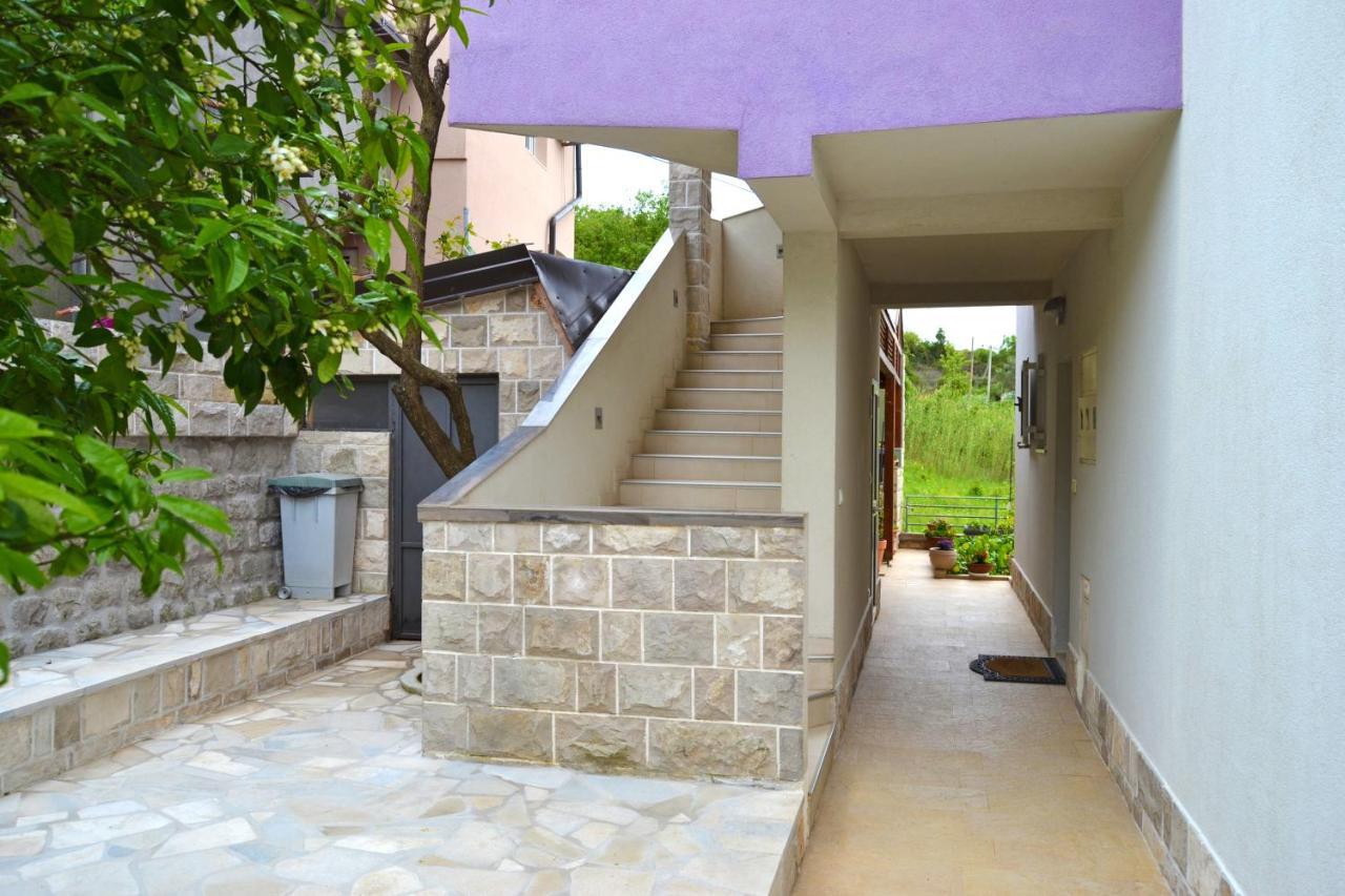 Tivat Apartments Bagian luar foto